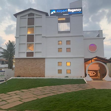 Отель Airport Regency Devanahalli Экстерьер фото